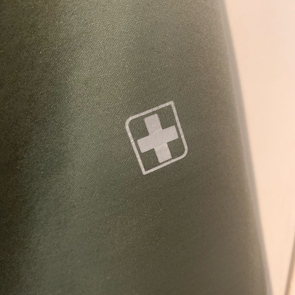 Swiss Tech lined soft shell coat for men.   Size Medium.  Zipper front. - Picture 5 of 7